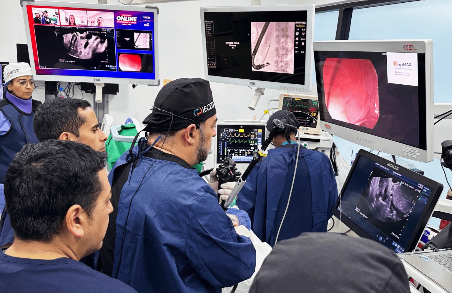 Foto procedimientos del 7mo curso Online